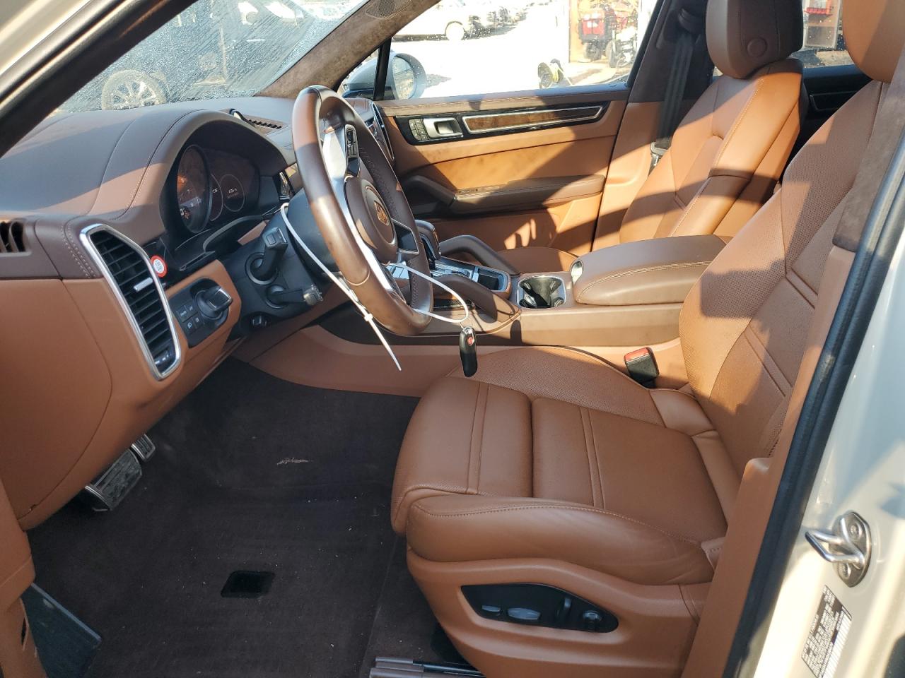 2022 PORSCHE CAYENNE GTS VIN:WP1AG2AYXNDA38429