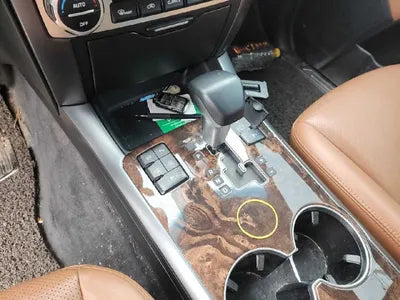 2017 Kia Mohave VIN: