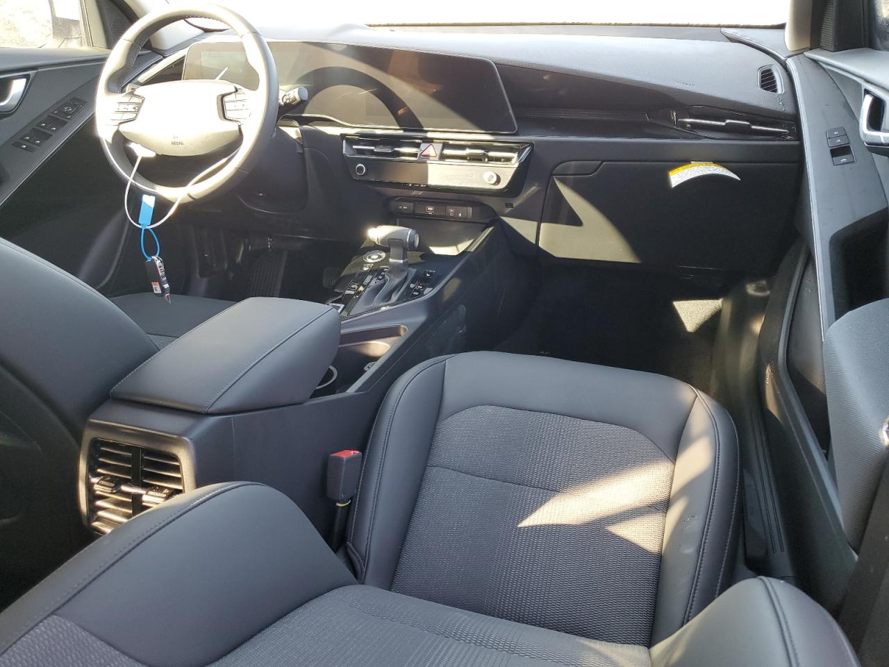 2024 KIA NIRO EX VIN:KNDCR3LE0R5204356