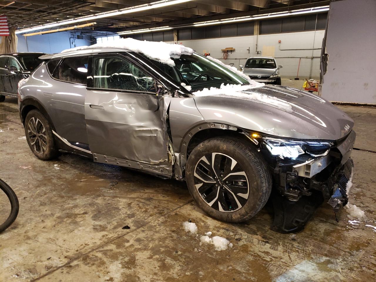 2022 KIA EV6 LIGHT VIN:5YFBURHE9GP410006