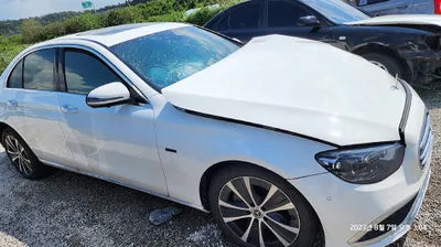 2021 Mercedes-Benz E 300 VIN: