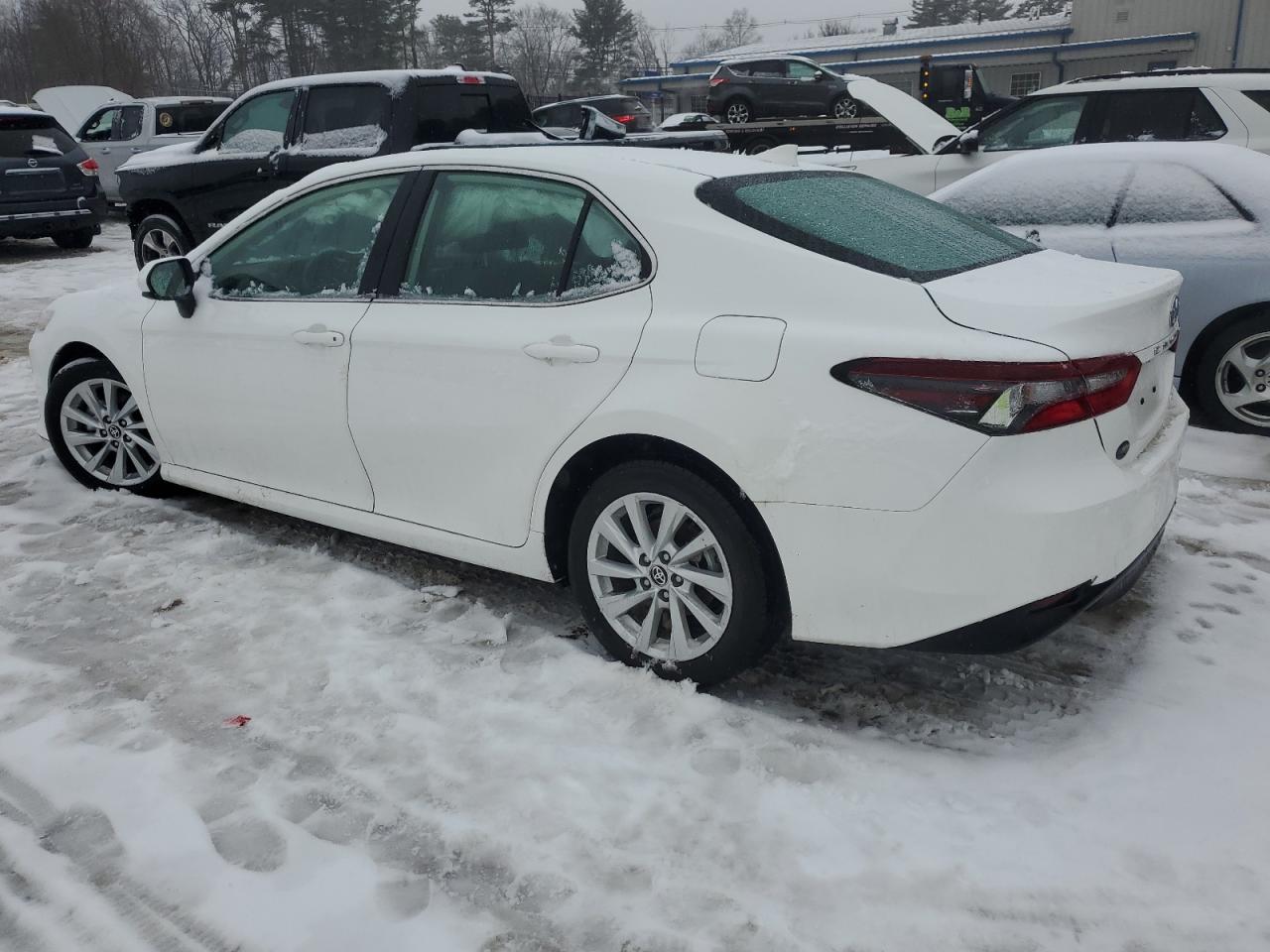 2024 TOYOTA CAMRY LE VIN:4T1C11BK2RU125484