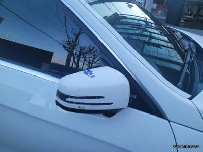 2015 Mercedes-Benz E 220 VIN: