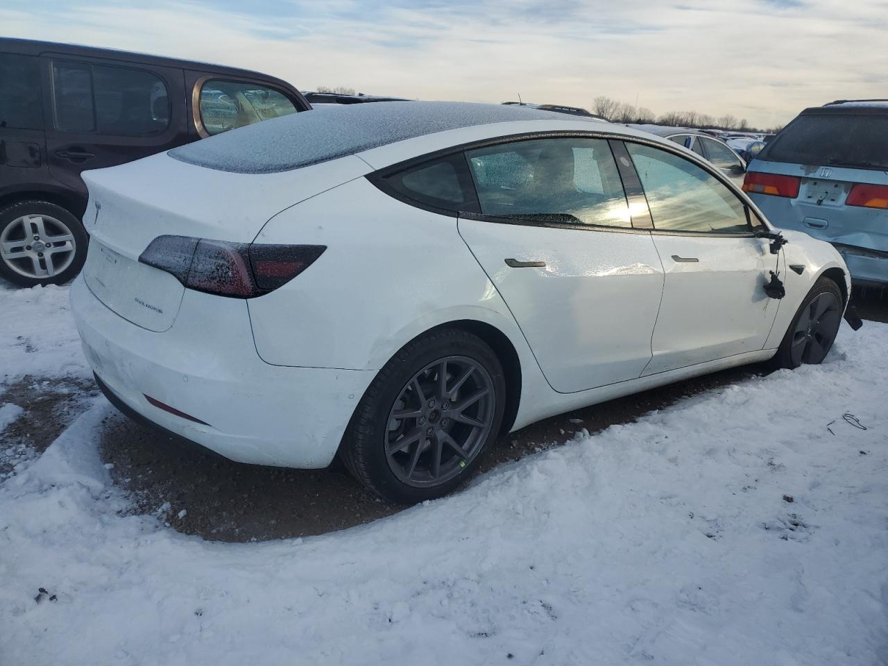 2022 TESLA MODEL 3  VIN:5YJ3E1EB4NF361819