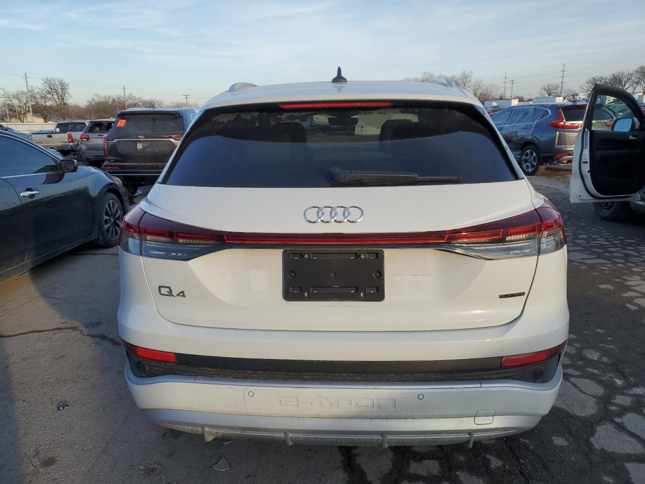 2024 AUDI Q4 E-TRON PREMIUM PLUS VIN:WA1LUBFZ2RP041862