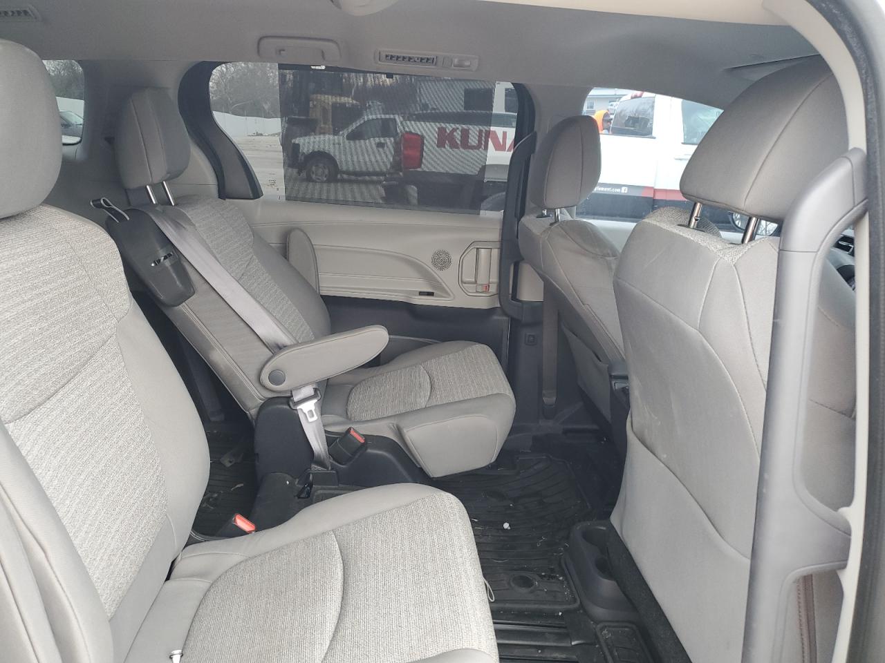 2022 TOYOTA SIENNA LE VIN:5TDKSKFCXNS071159