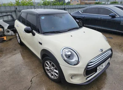2016 MINI Cooper WMWXT3102G2E27037 VIN:WMWXT3102G2E27037