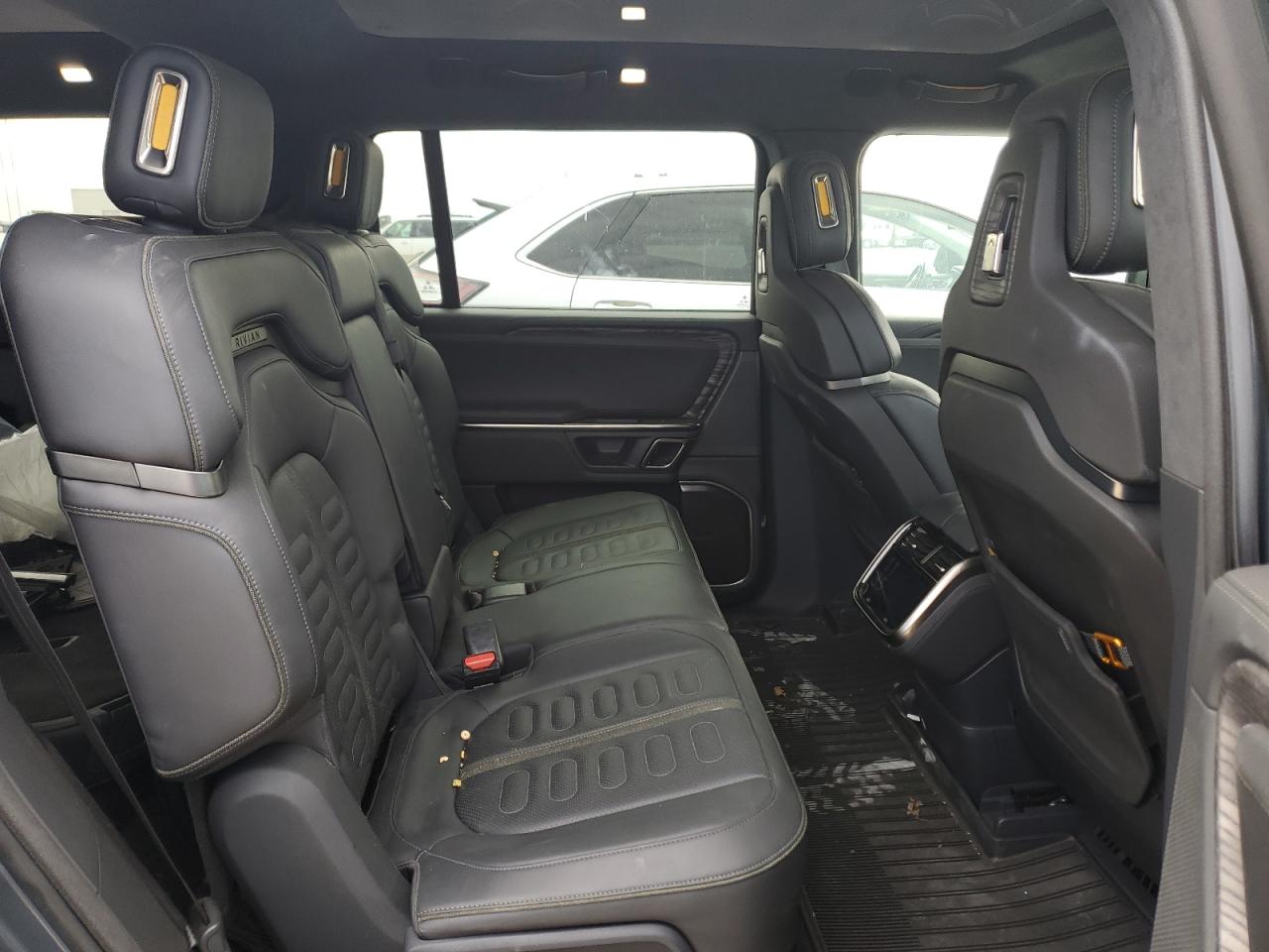 2022 RIVIAN R1S LAUNCH EDITION VIN:7PDSGABL3NN000739