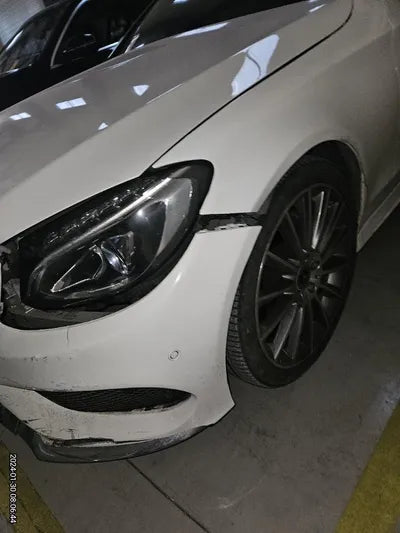 2018 Mercedes-Benz C 200 VIN: