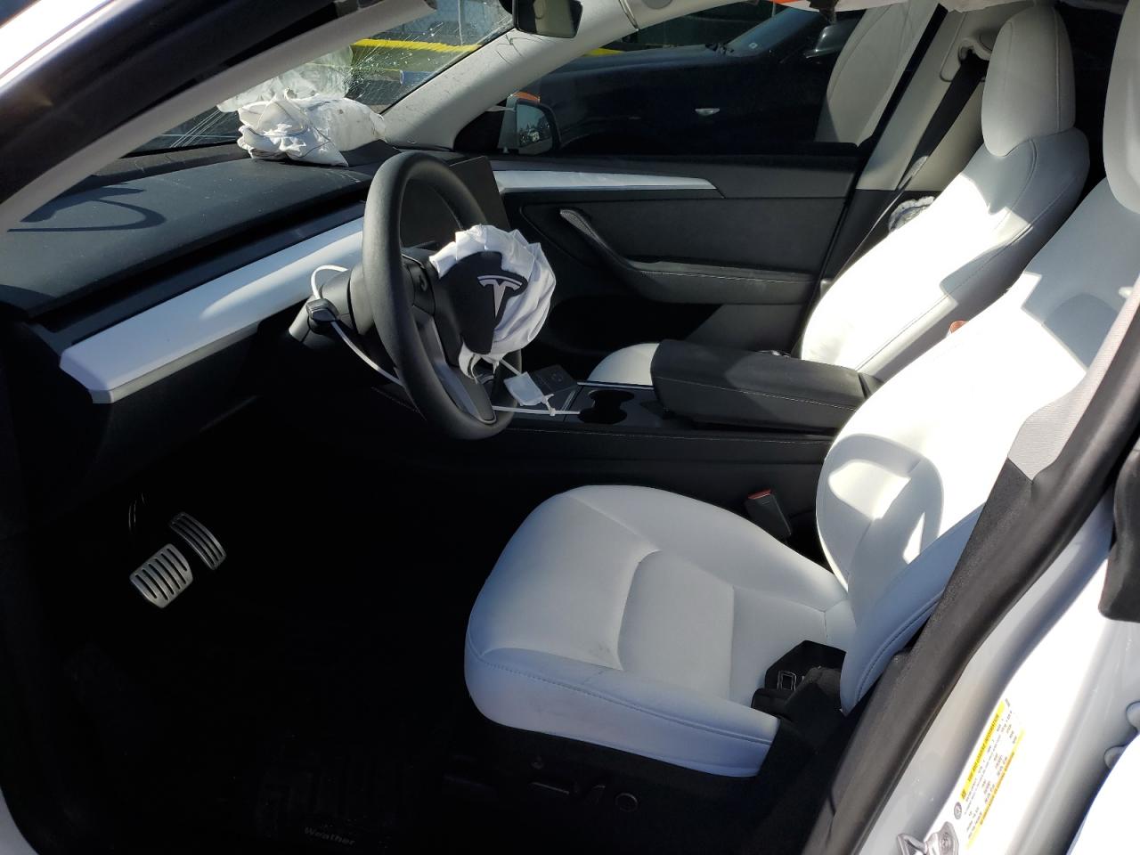 2024 TESLA MODEL Y  VIN:7SAYGDEF8RF019769