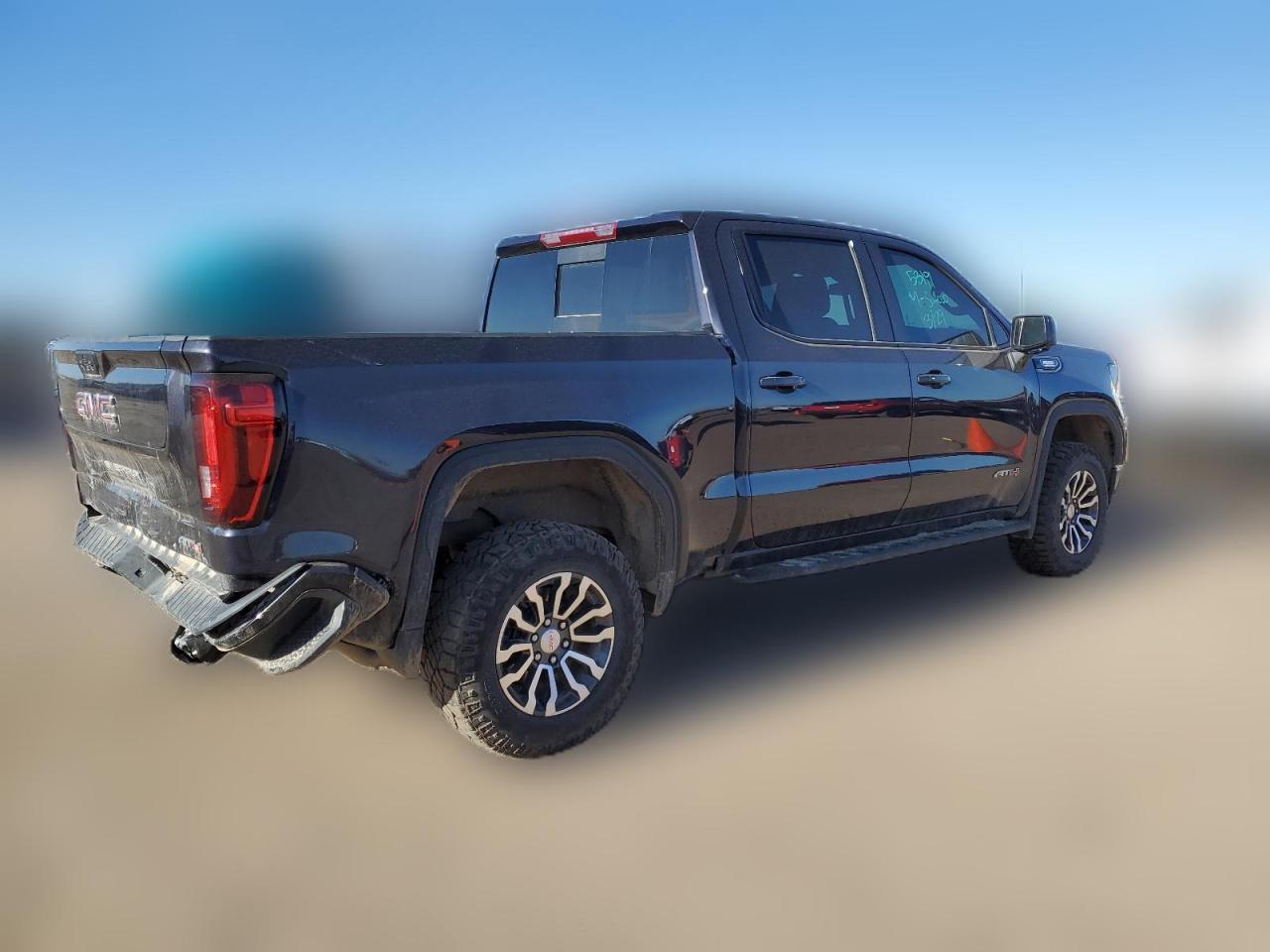 2022 GMC SIERRA K1500 AT4 VIN:3GTUUEET1NG652537