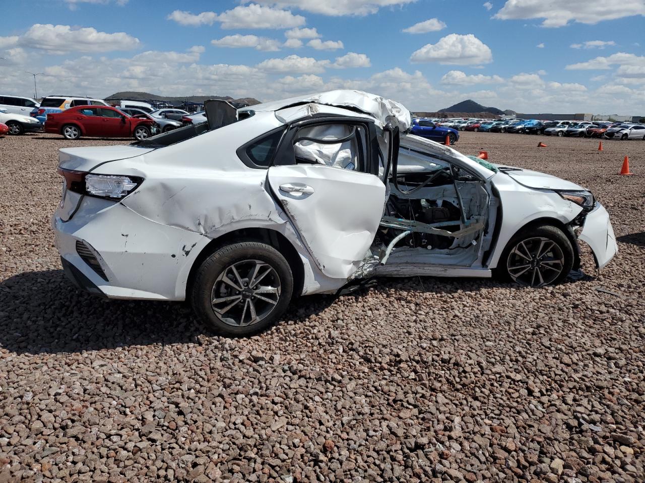 2023 KIA FORTE LX VIN:3KPF24AD4PE669788