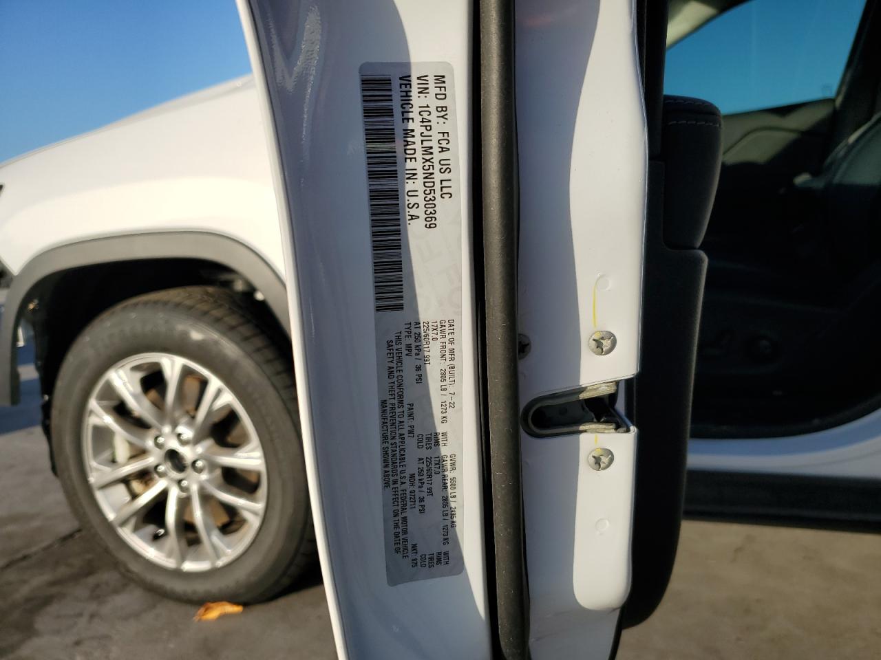 2022 JEEP CHEROKEE LATITUDE LUX VIN:1C4PJLMX5ND530369