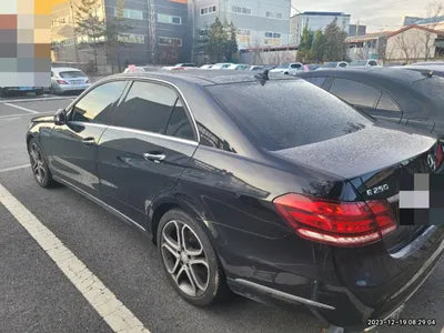 2015 Mercedes-Benz E 250 VIN: