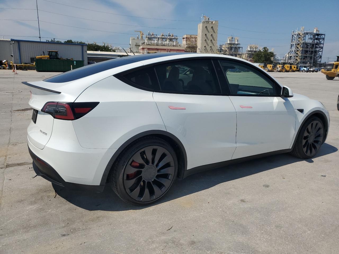 2024 TESLA MODEL Y  VIN:7SAYGDEF5RF046511