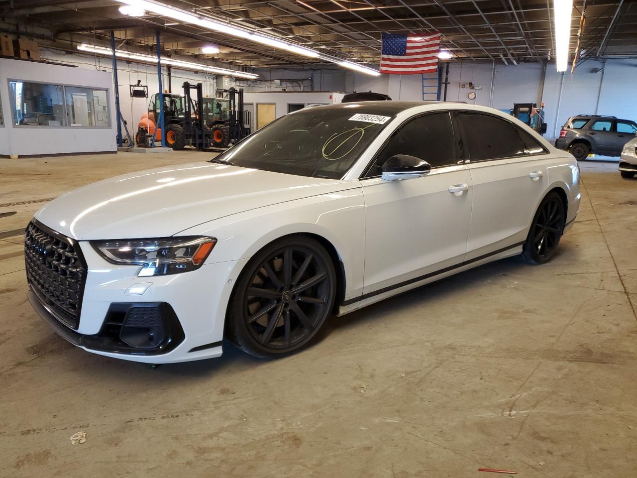 2022 AUDI S8  VIN:WAULSBF83NN008651