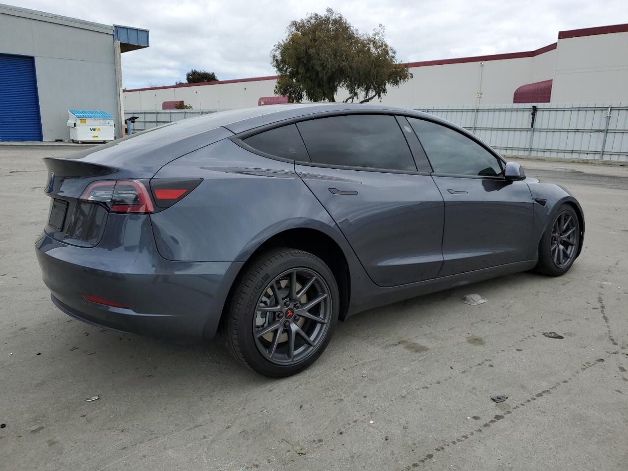 2023 TESLA MODEL 3  VIN:5YJ3E1EAXPF680667