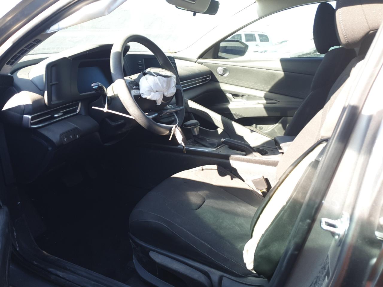 2024 HYUNDAI ELANTRA SE VIN:KMHLL4DG9RU843151