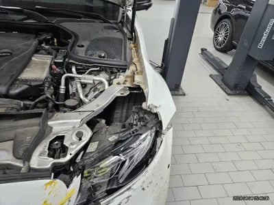 2019 Mercedes-Benz E 300 VIN: