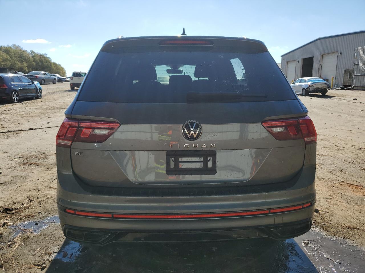 2022 VOLKSWAGEN TIGUAN SE R-LINE BLACK VIN:3VVCB7AX4NM076046