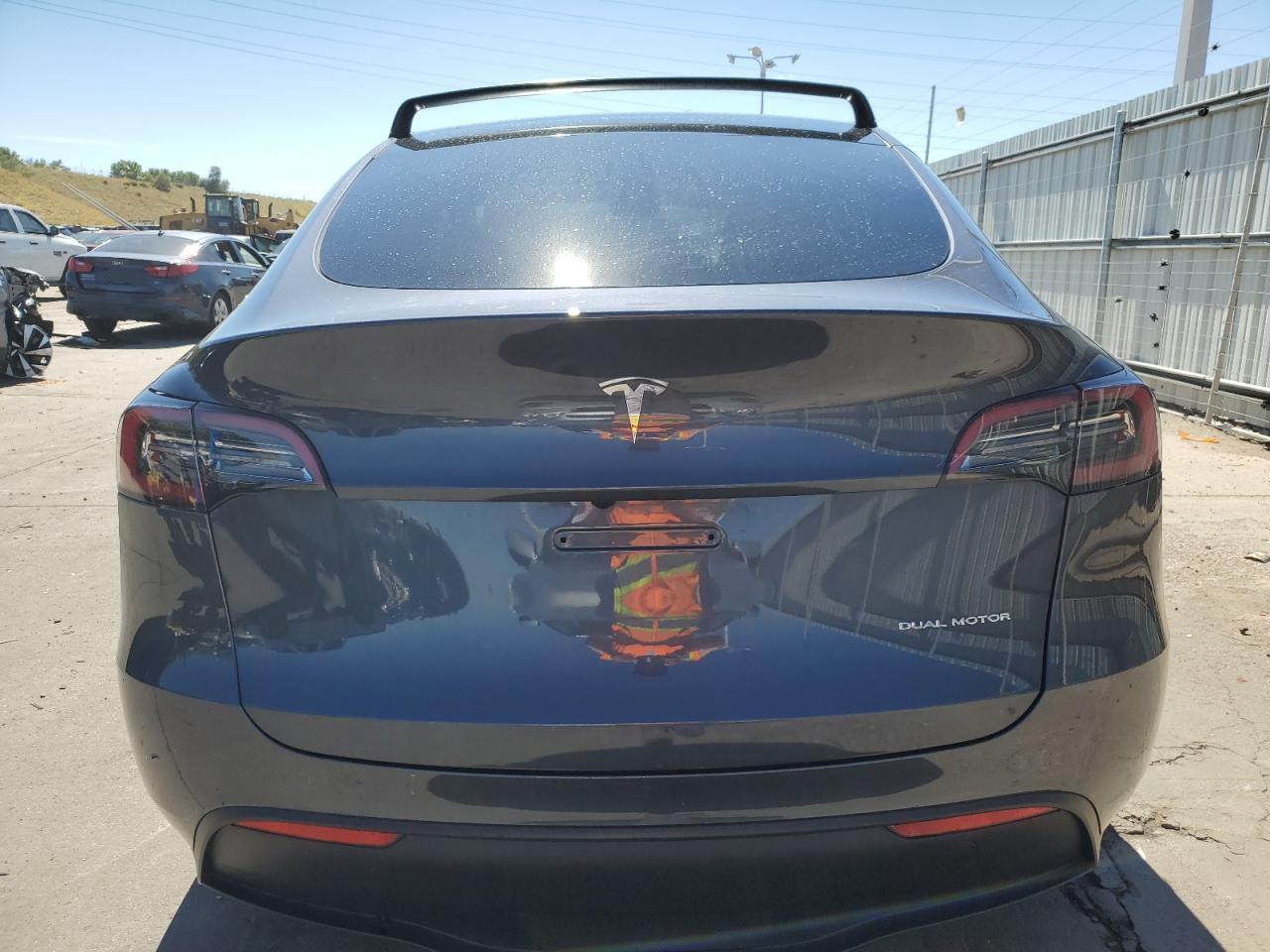 2023 TESLA MODEL Y  VIN:7SAYGDEE7PF856100