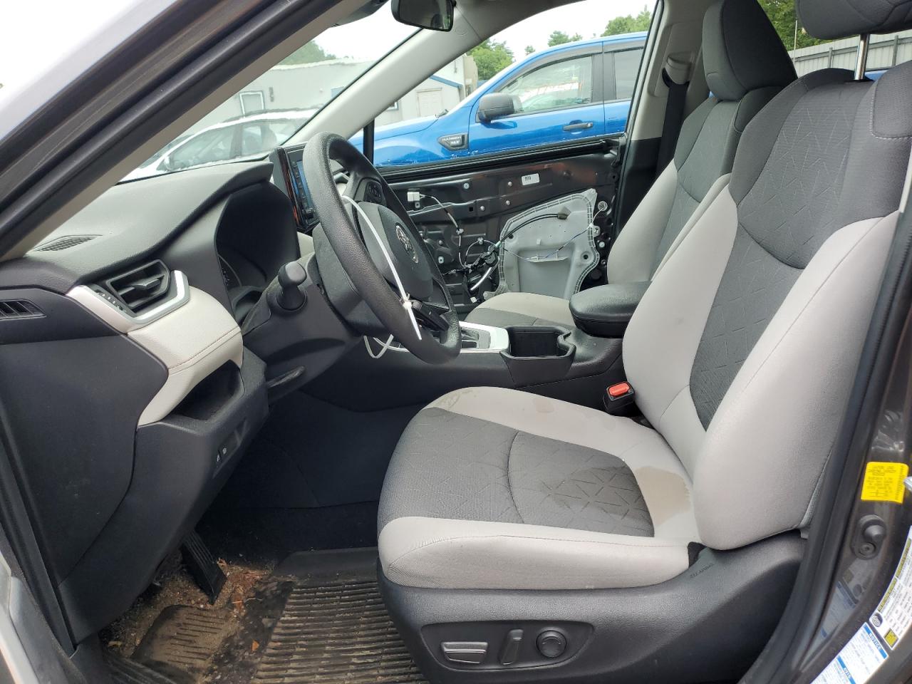 2022 TOYOTA RAV4 XLE VIN:2T3P1RFV8NC298630