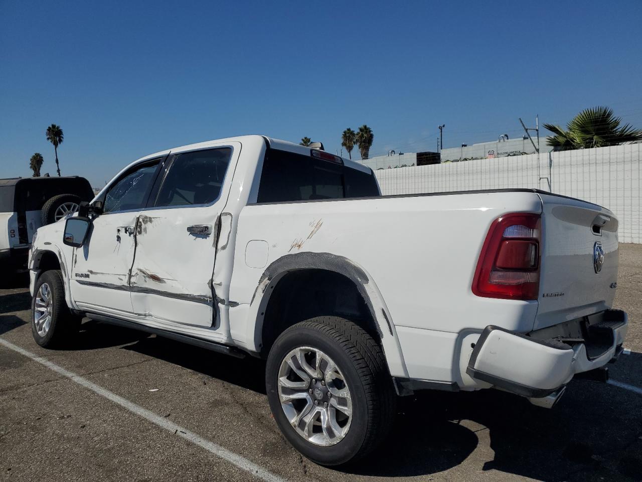 2023 RAM 1500 LIMITED VIN:1C6SRFHT1PN542616