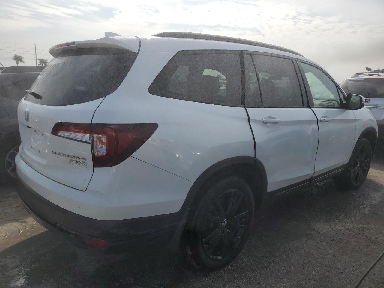 2022 HONDA PILOT BLACK VIN:5FNYF6H79NB031004