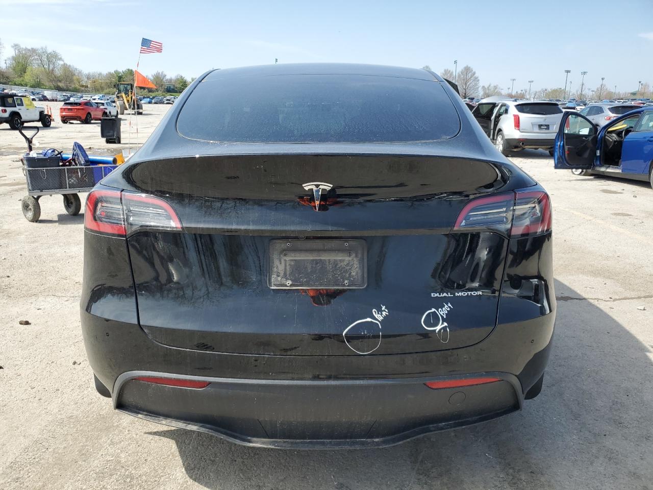 2023 TESLA MODEL Y  VIN:7SAYGDEE0PA036986