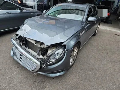 2018 Mercedes-Benz E 300 VIN: