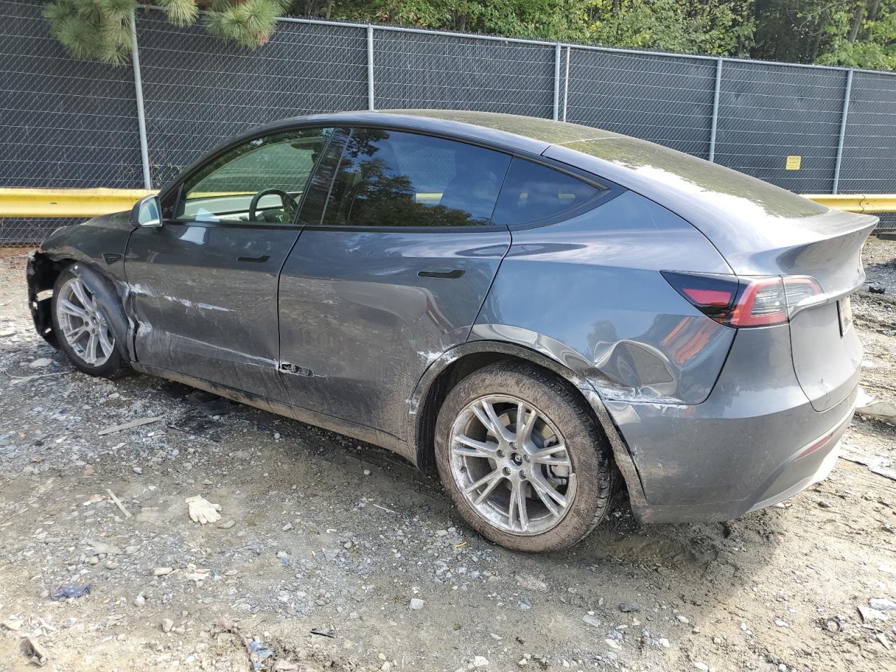 2023 TESLA MODEL Y  VIN:7SAYGDEE5PF857570