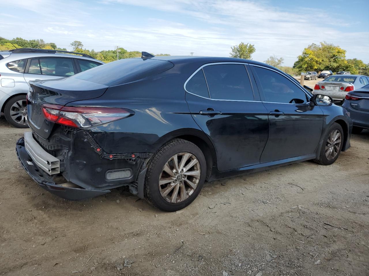 2022 TOYOTA CAMRY LE VIN:4T1C11AK7NU691152