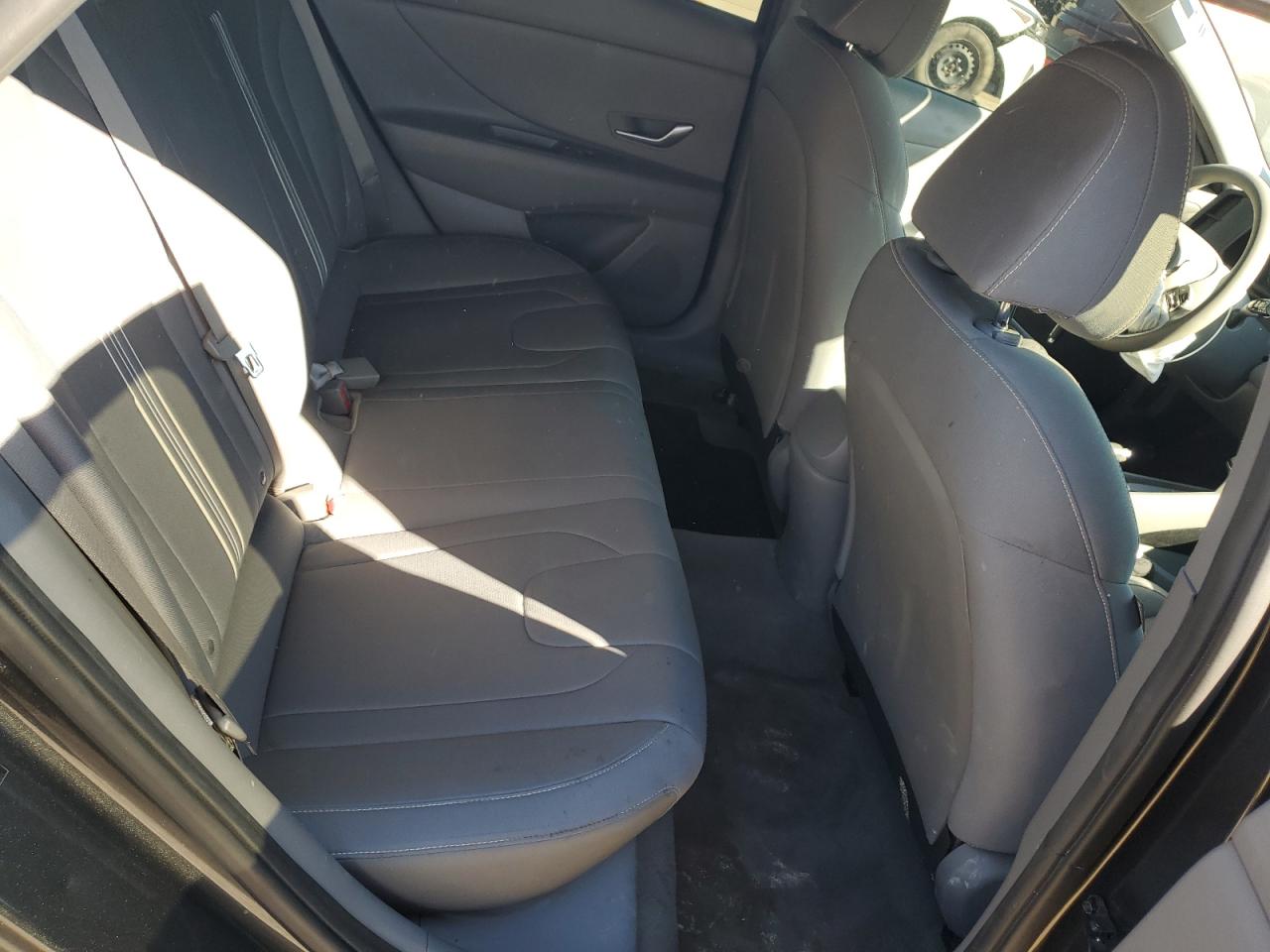 2023 HYUNDAI ELANTRA SEL VIN:5NPLM4AG1PH107141