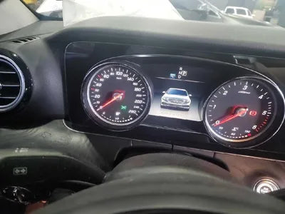 2016 Mercedes-Benz E 220 VIN: