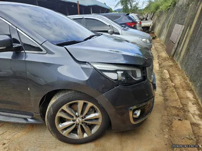 2015 Kia Carnival VIN: