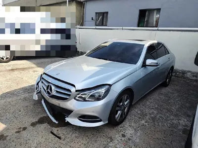 2014 Mercedes-Benz E 220 VIN: