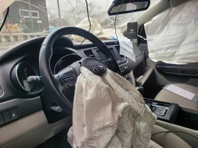 2017 Kia Carnival VIN: