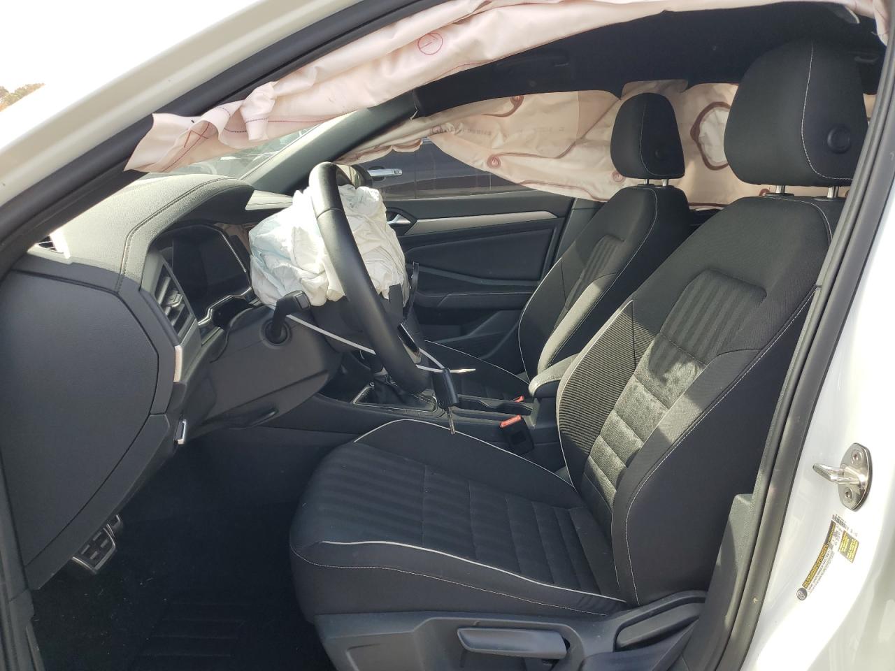 2023 VOLKSWAGEN JETTA SPORT VIN:3VWBM7BU0PM043649