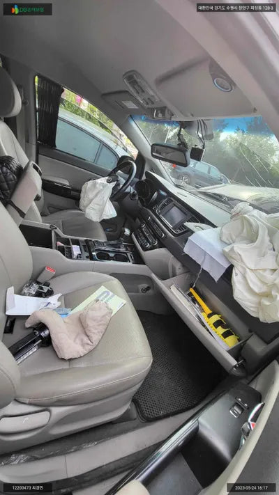 2017 Kia Carnival KNAMC81ABJS421432 VIN:KNAMC81ABJS421432