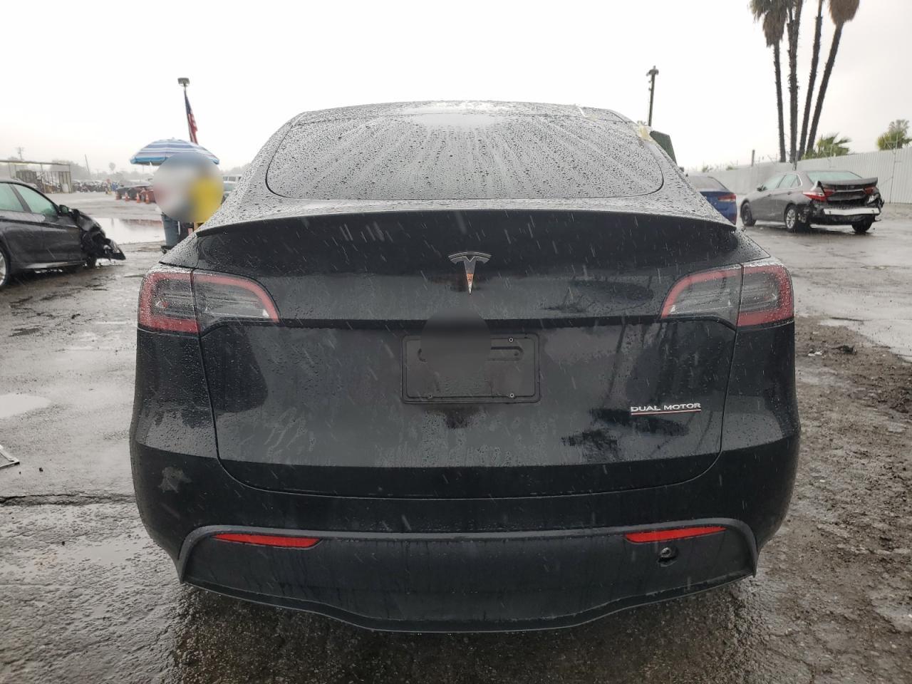 2023 TESLA MODEL Y  VIN:7SAYGDEF1PF924254