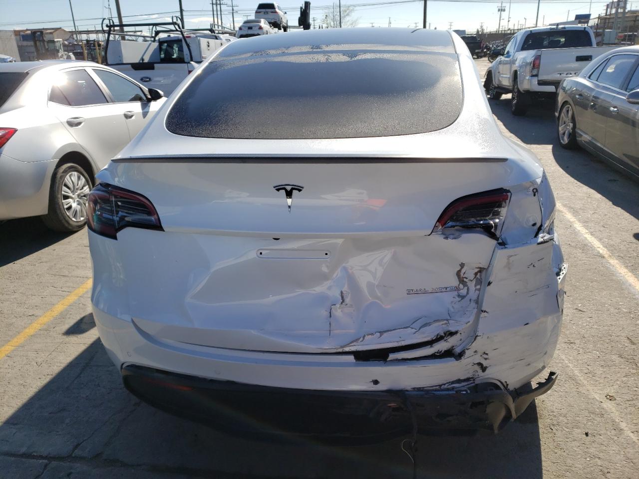 2022 TESLA MODEL Y  VIN:7SAYGDEF9NF551106