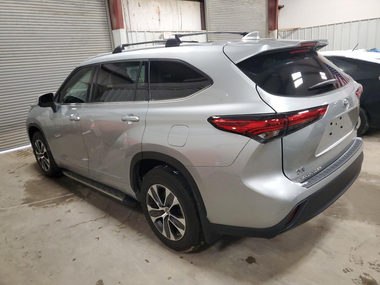 2022 TOYOTA HIGHLANDER XLE VIN:5TDGZRAH6NS133959
