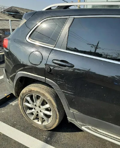 2018 Jeep Cherokee 1C4PJMDU3JD606810 VIN:1C4PJMDU3JD606810