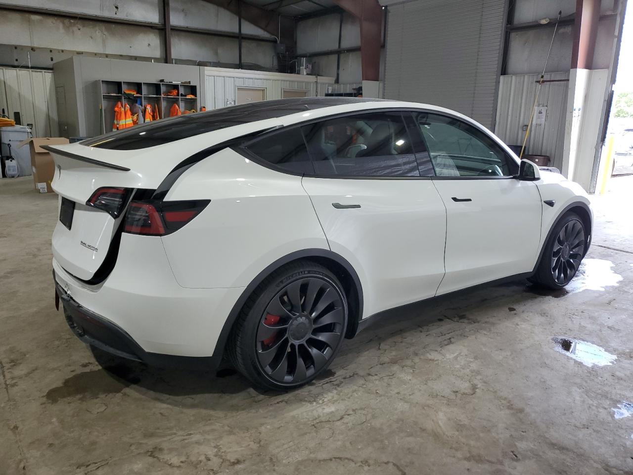 2023 TESLA MODEL Y  VIN:7SAYGDEF4PF788024