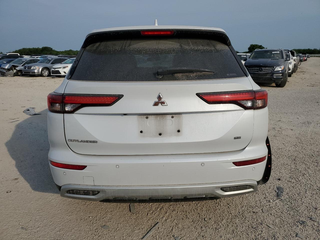 2022 MITSUBISHI OUTLANDER SE VIN:JA4J4UA88NZ020580