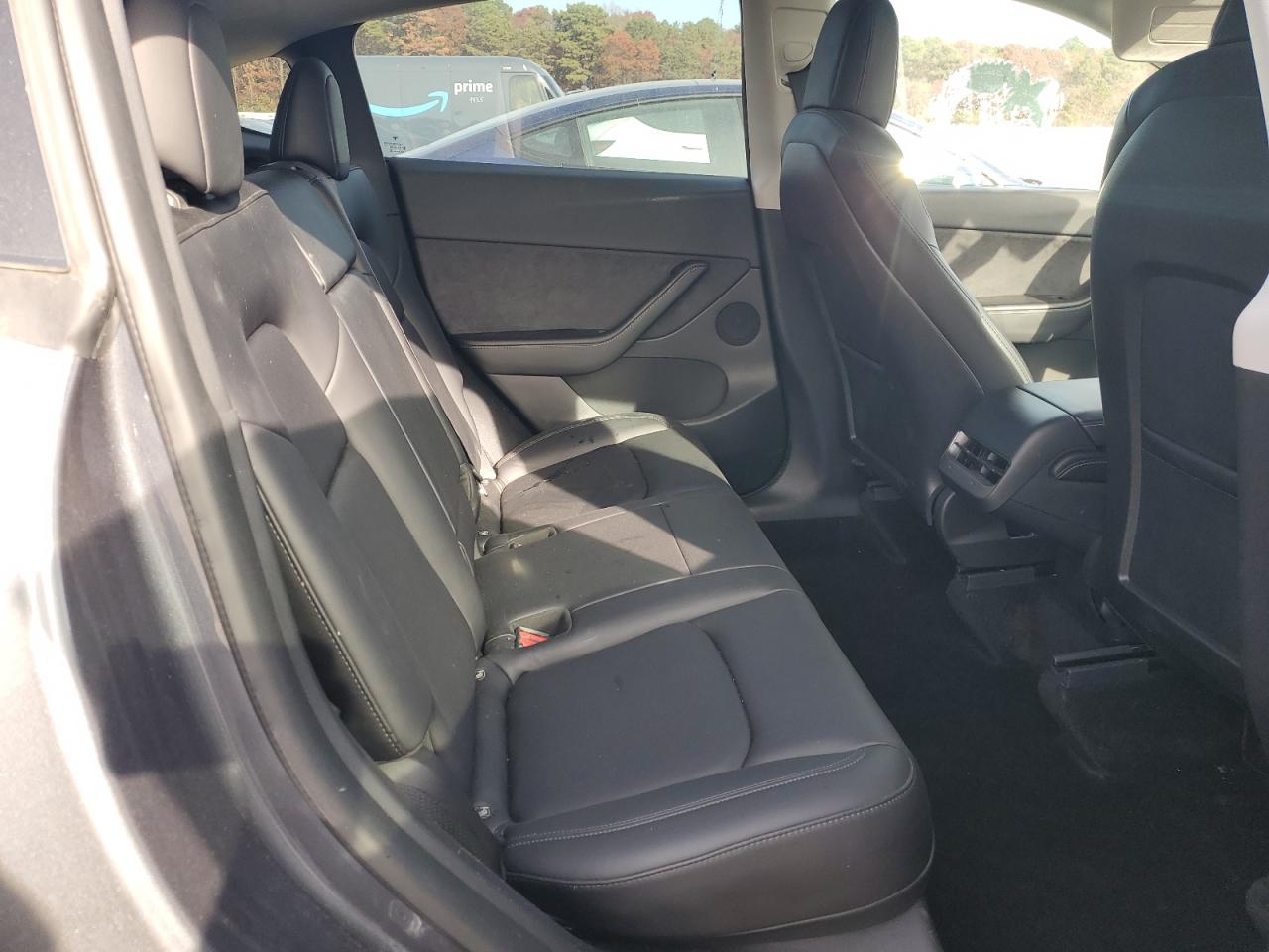 2022 TESLA MODEL Y  VIN:7SAYGDEF5NF338301