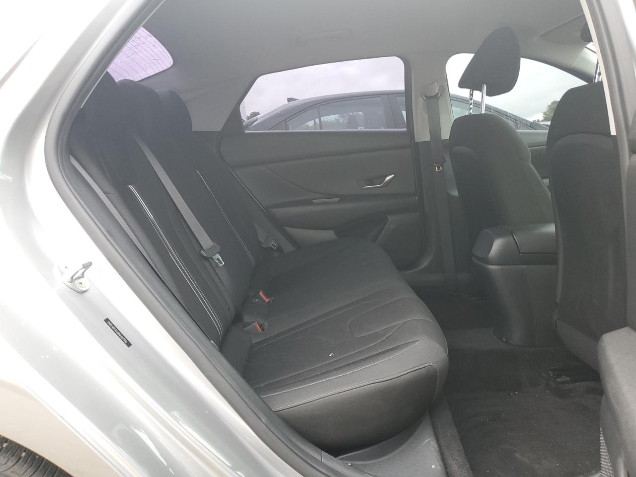 2022 HYUNDAI ELANTRA SEL VIN:5NPLM4AG5NH070110