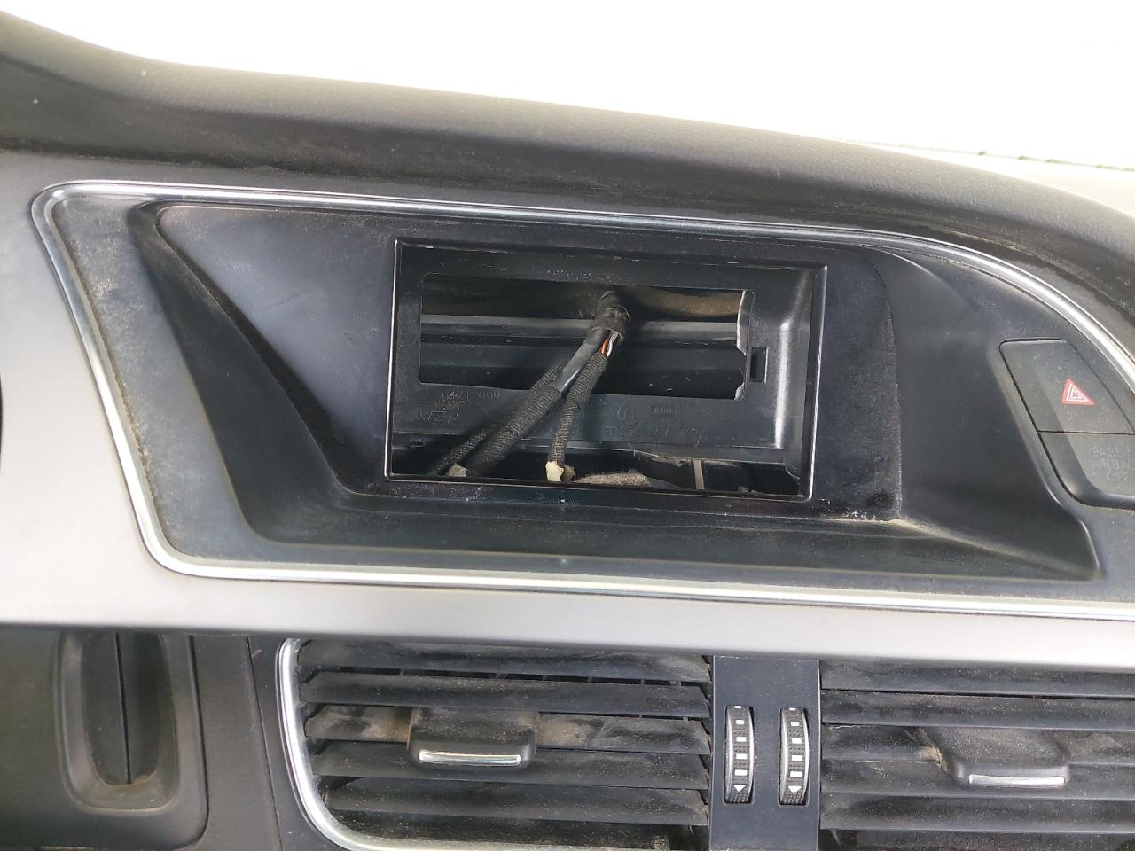 2014 AUDI A5 VIN:WAUACBFR9EA******