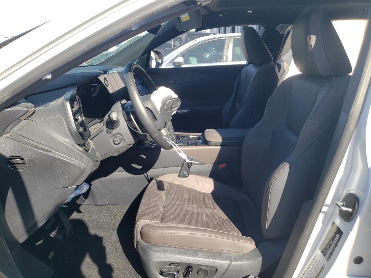 2024 LEXUS RX 450H+ LUXURY VIN:JTJCJMGA9R2021167
