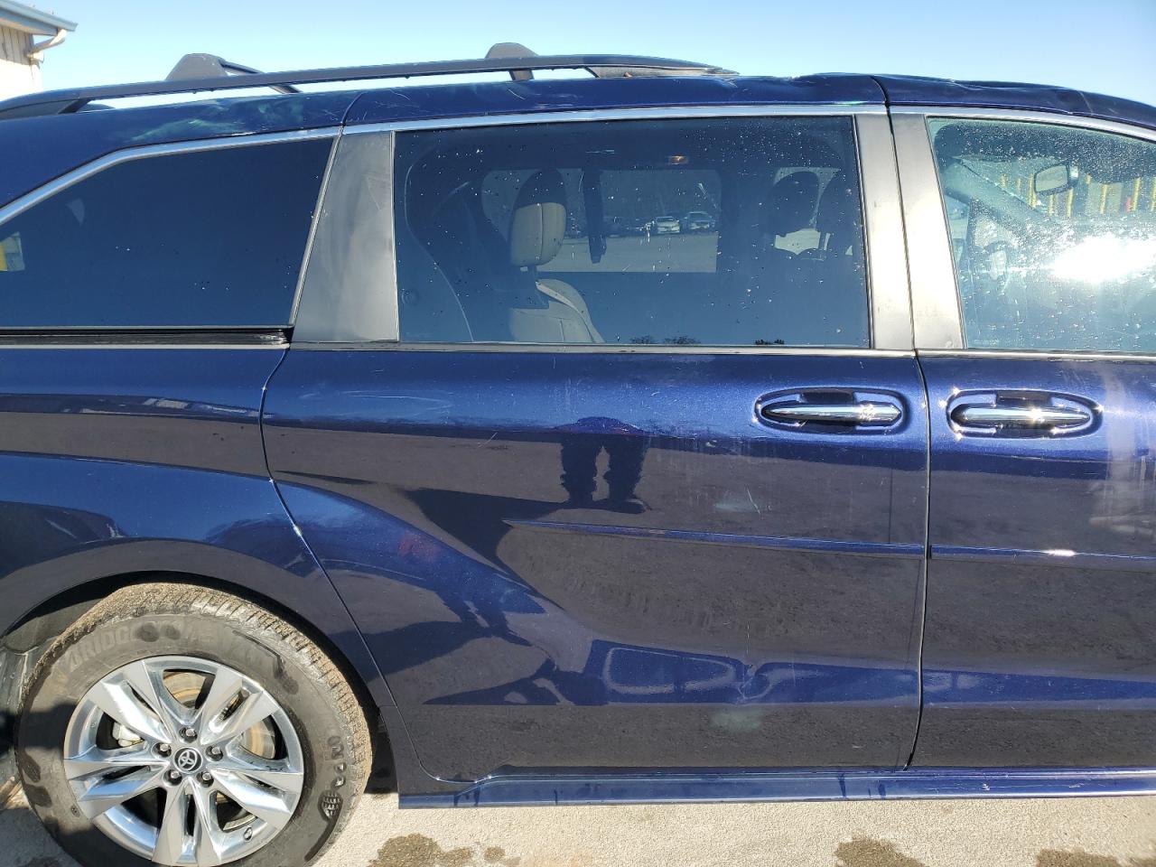 2024 TOYOTA SIENNA XLE VIN:5TDJSKFC6RS109729